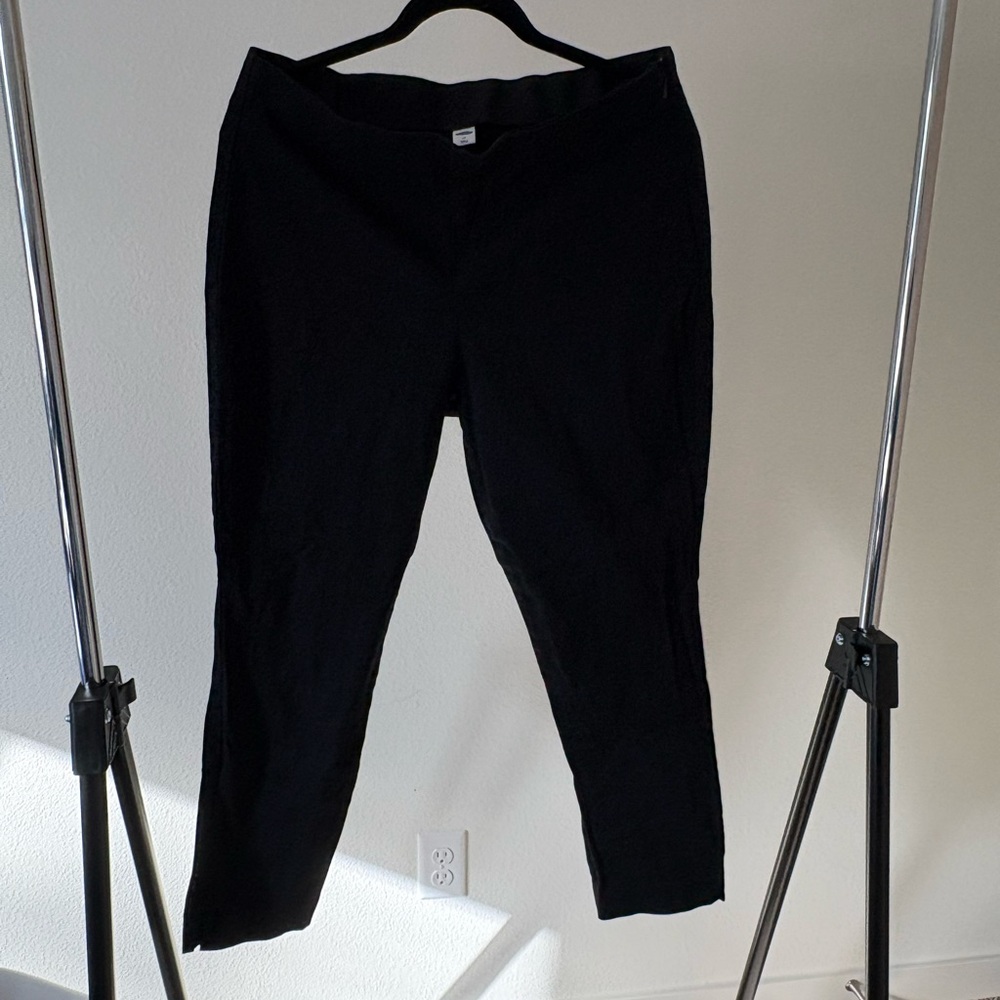 Old Navy Black Ankle Pants